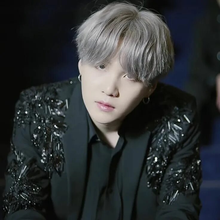 Юнги БТС. Шуга БТС. Мин Юнги Блэк Свон. Suga BTS.