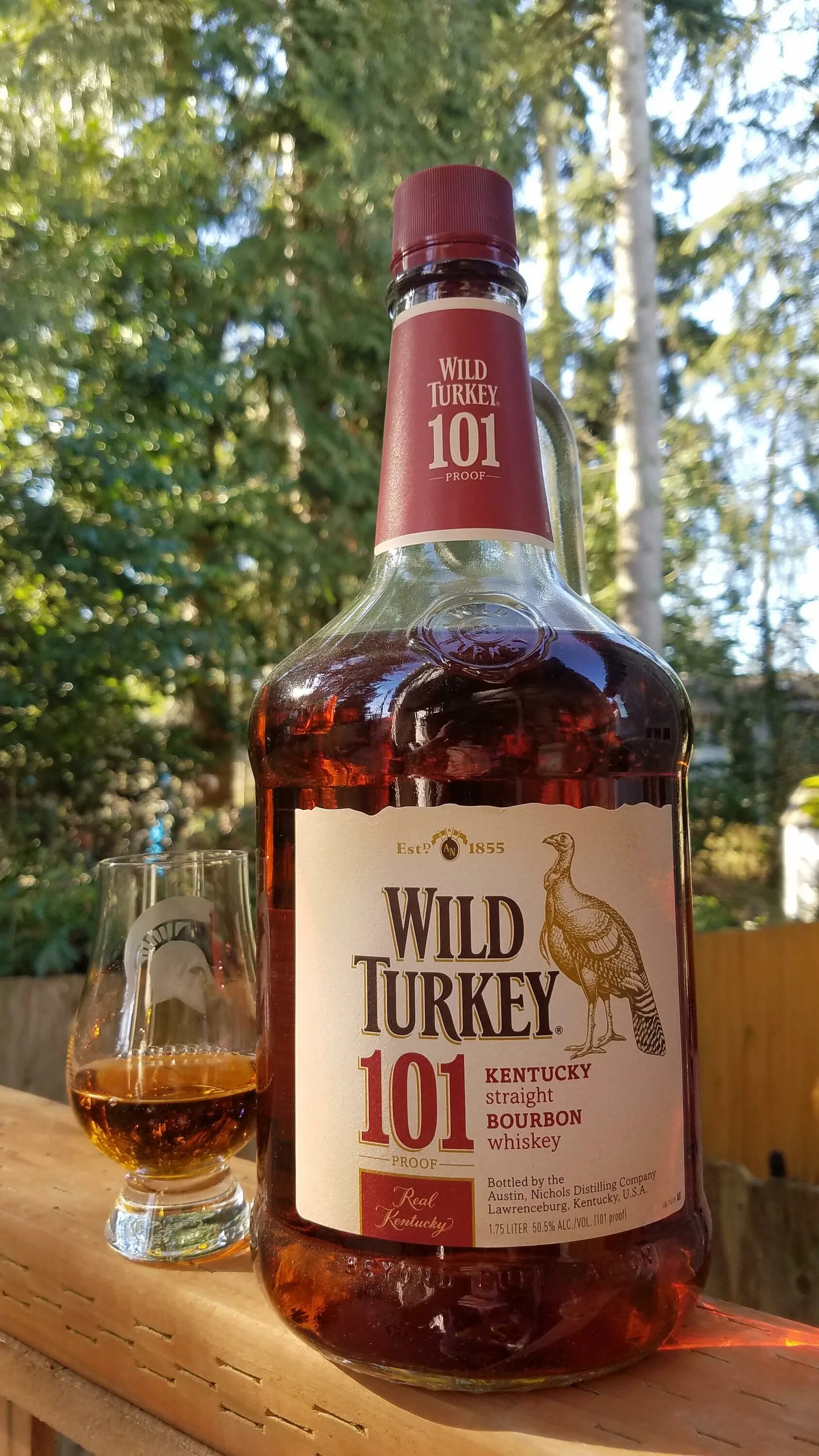 Wild turkey 101 купить. Бурбон вилд Туркей 101. Бурбон 101 Wild Turkey. Бурбон Wild Turkey>. Bourbon Wild Turkey/Бурбон. Виски Wild Turkey 101.