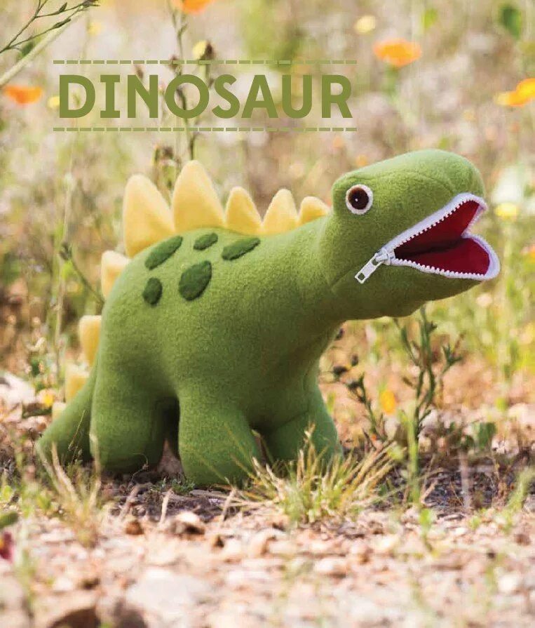 Руки динозавриком. Мягкая игрушка динозавр. Лекало игрушки динозавра. Динозавр из ткани. Мягкая игрушка динозавр своими руками.