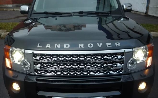 Discovery 3 Land Rover решетка радиатора. Решетка радиатора ленд Ровер Дискавери 3. Решетка Discovery 3 Supercharged. Решетка Дискавери 3 стиль Рендж Ровер. Лобовое дискавери 3