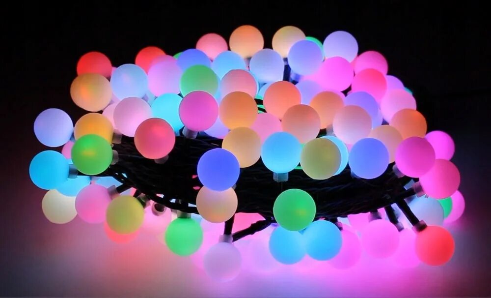Гирлянда шарами купить. РГБ гирлянда шарики. Электрогирлянда «шарики» матовые маленькие 5.5 м 20 led ip20 Мультисвет. Гирлянда Neon Night led - шарики RGB d175мм 2х4в. Гирлянда разноцветные шары.