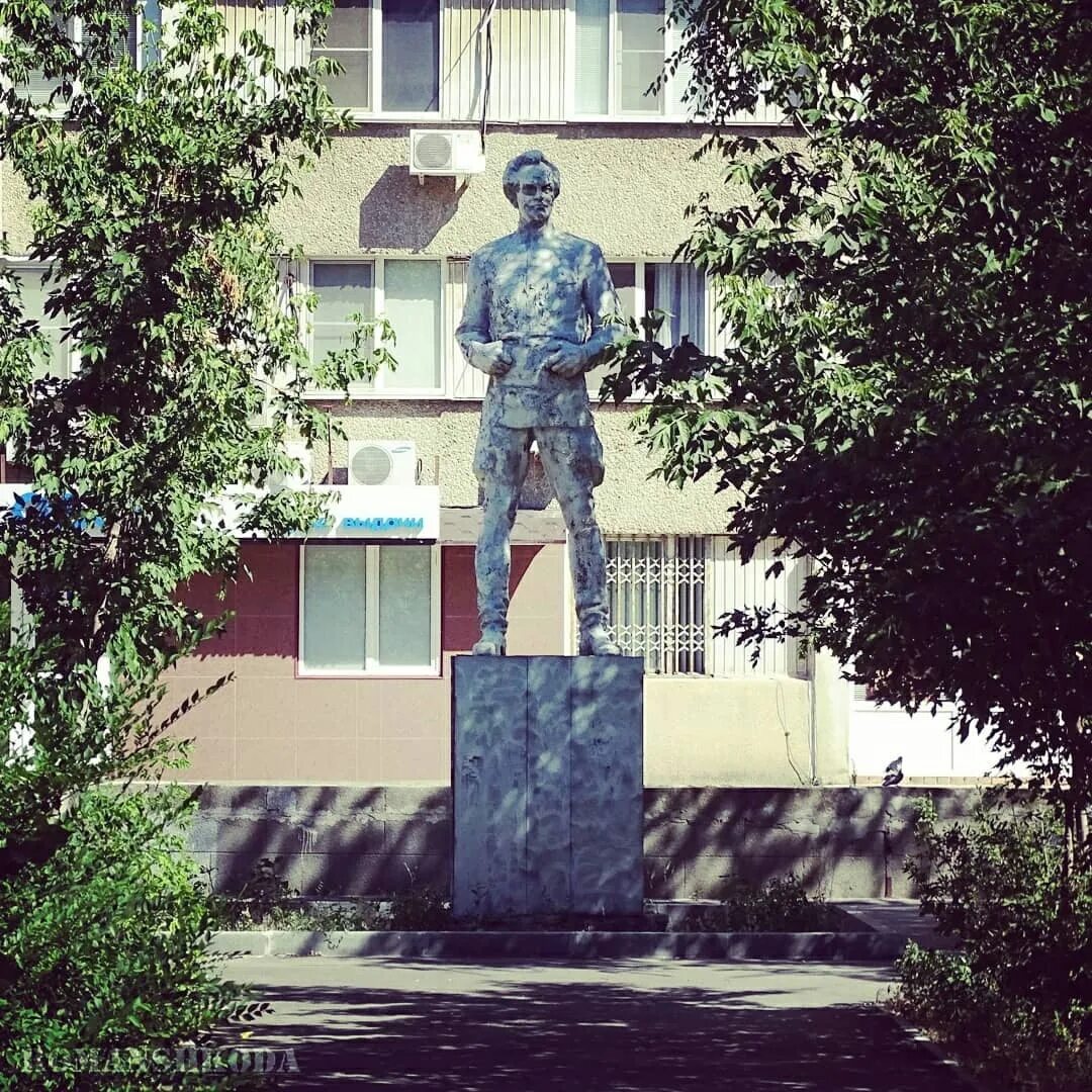 Тулака памятник Куйбышева. Памятник Куйбышеву. Памятник Куйбышеву в Самаре. Куйбышева Волгоград. Погода куйбышев волгоградская область