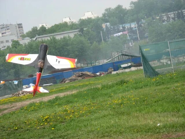 Аэродром тушино автоэкзотика. Тушинское аэрополе 2010. Тушино 2000 год. Аэродром тушино москва. Тушино улица свободы.