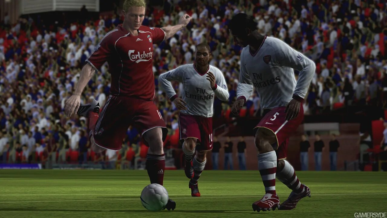 Fifa пк купить. FIFA 2008. FIFA 08. FIFA 08 Xbox 360. FIFA 2008 Gameplay.