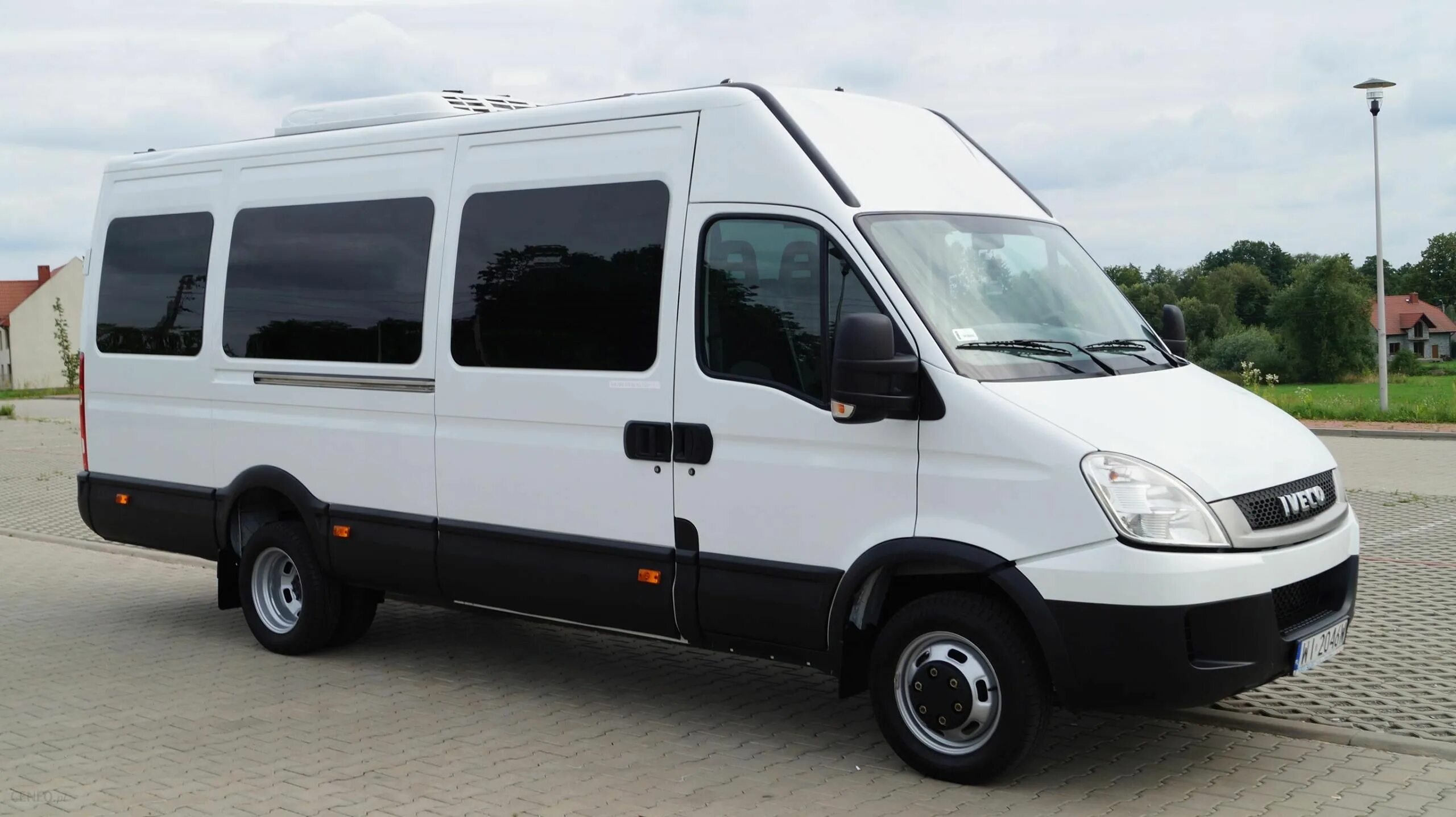 Ивеко Дейли пассажирский. Iveco Daily (мест: 20). Ивеко Дейли микроавтобус. Ивеко Дейли микроавтобус 2006.