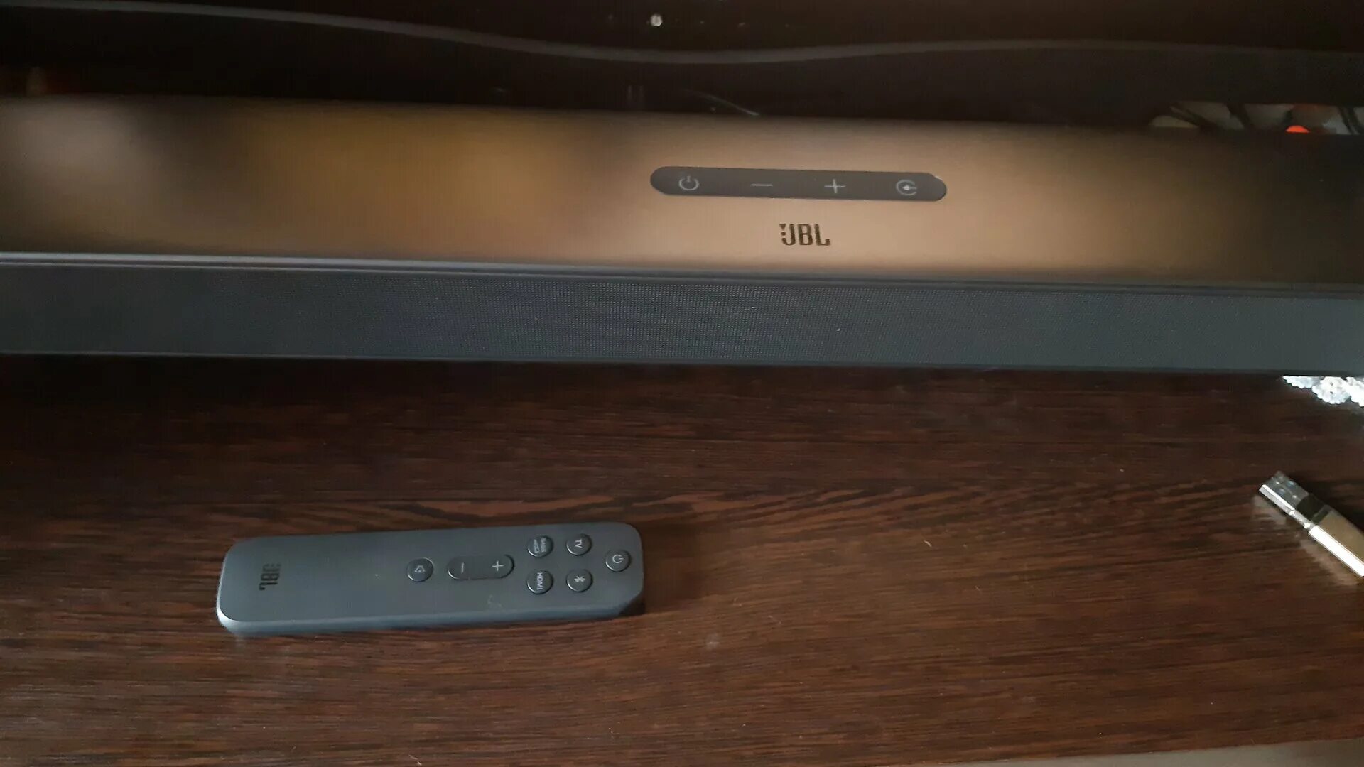 JBL Soundbar 2.1. JBL Bar 2.1 Deep Bass. Саундбар JBL Bar 2.1 Deep Bass черный. JBL саундбар Bar 2.1 Deep Bass пульт.