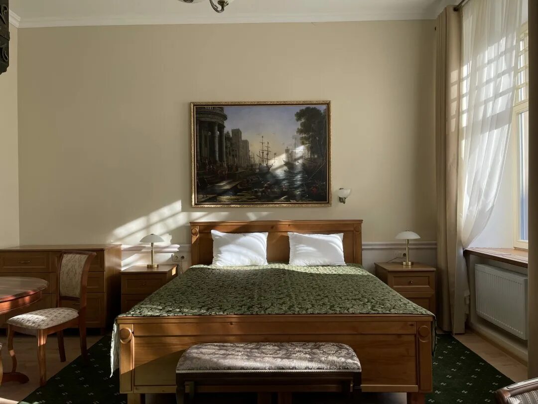 Усадьба лазаревых отель кронштадт. Кронштадт отели. 33 hotel кронштадт.