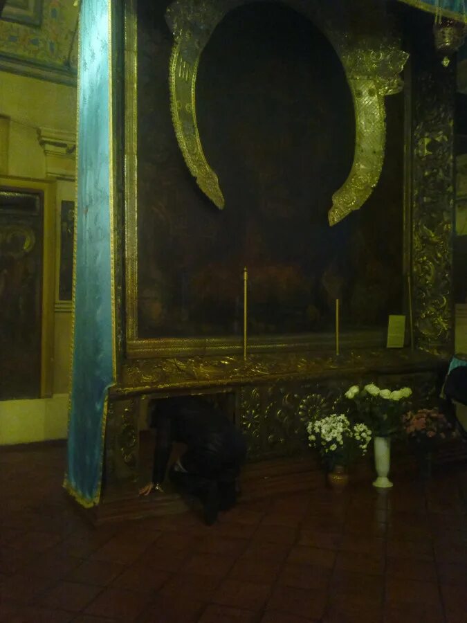 воскресенский собор тутаев иконы. тутаевская икона спаса всемилостивого. тутаев воскресенский собор икона всемилостивого спаса. икона в тутаеве под которой нужно. тутаев воскресенский собор икона всемилостивого спаса.