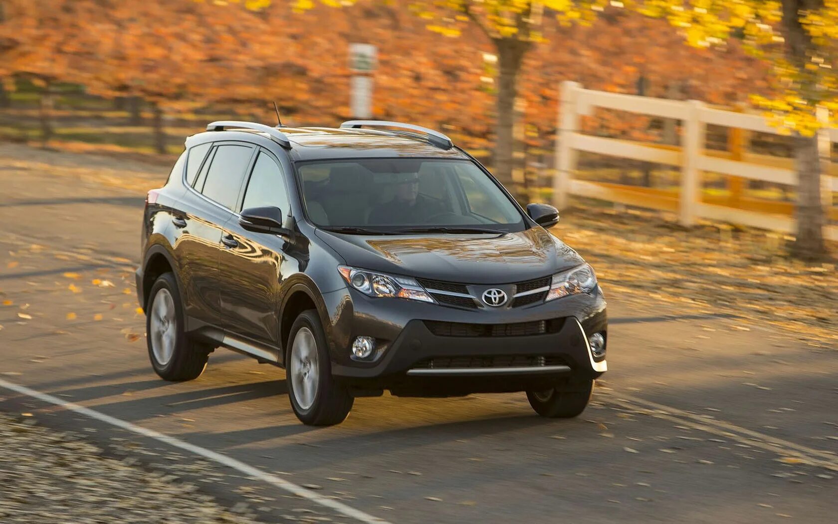 Toyota rav4 2013. Тойота рав 4 2013. Кроссовер Тойота рав 4. Тойота рав 4 2013-2015. Рав про