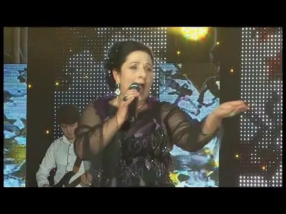 Поет магомедова. Рукият магомедова. Поет магомедова. Аварская певица лаюза маллаева. Поет магомедова.