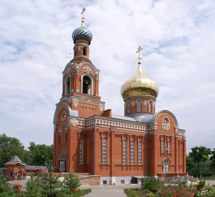 Каменск шахтинский в контакте. Церковь Покрова Пресвятой Богородицы (Каменск-Шахтинский). Свято Покровский храм Каменск Шахтинский. Церковь Покрова Святой Богородицы Каменск-Шахтинский. Церковь Троицы Живоначальной (Каменск-Шахтинский).