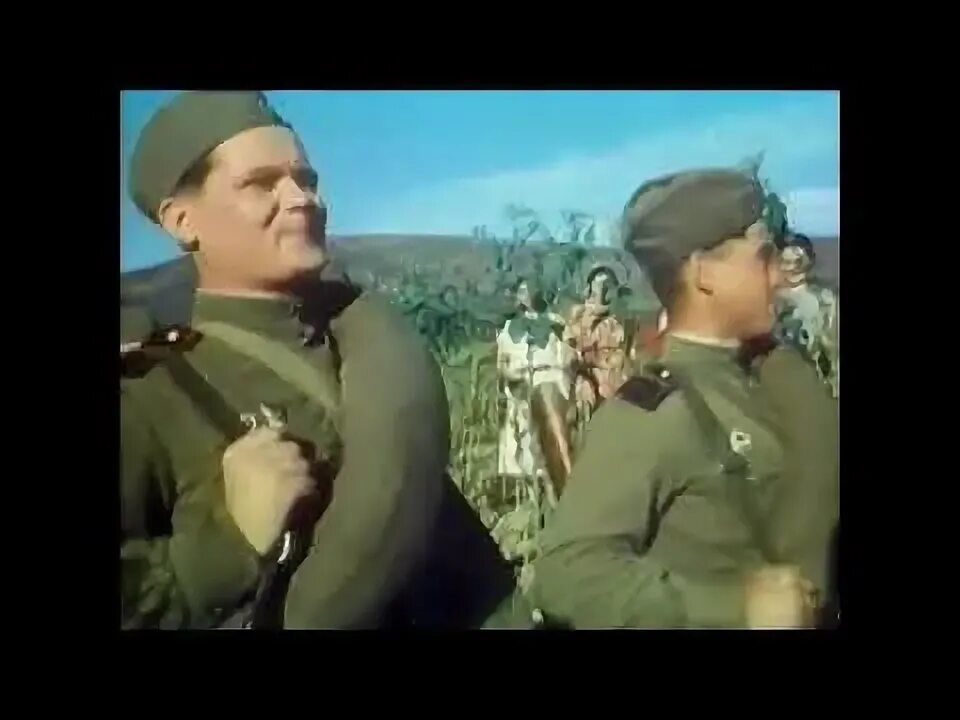 Рота. Солдаты на параде. Строй солдат на плацу. Рота шла. Строй солдат на мосту.