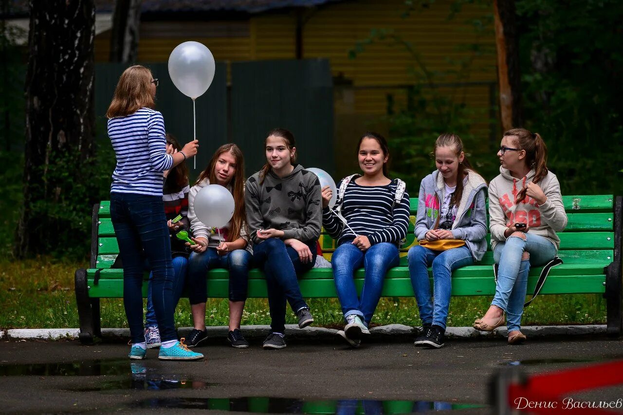 молодо зелено картинки. молодо зелено (1962) постер. молодо зелено старо.