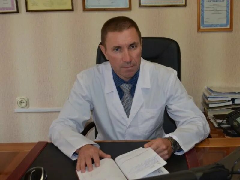 Центральная больница исфара. Г. Владимирова надежда вячеславовна стоматолог шумерля. Шахунская црб врачи. Районная шахунская районная больница.