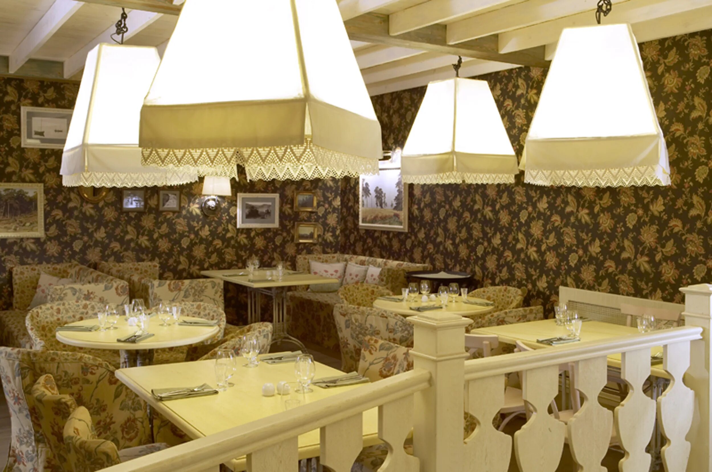 Отель снегири сыктывкар. Бар октобер. Оздоровительный комплекс снегири управления делами президента рф. Кафе снегири. Бар снегирек.