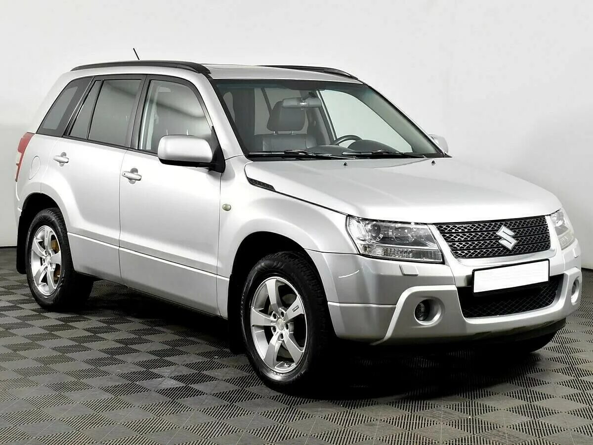 Suzuki grand vitara рестайлинг. Двигатель сузуки sx4 1. Сузуки гранд витара в разбор. Судзуки ижевск. Сузуки грант витара 2005.