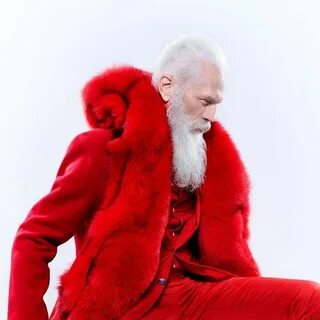 Дед молодую большим