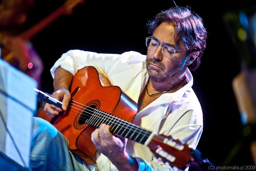 Ал ди меола. Эл димиолла в молодости. Эл ди меола. Al di meola. Эл димиолла в молодости.