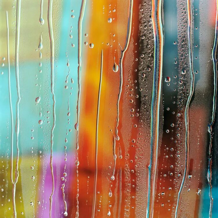 Дождь для радуги. Капли дождя и Радуга. Радужный дождик.