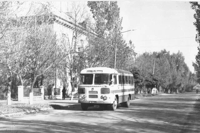 Автобус лихая каменск шахтинский. 115 Автобус Каменск-Шахтинский. 115 Автобус Каменск-Шахтинский Лихая. Автобус 115 Каменск Лихая. Автовокзал Каменск-Шахтинский Икарус.