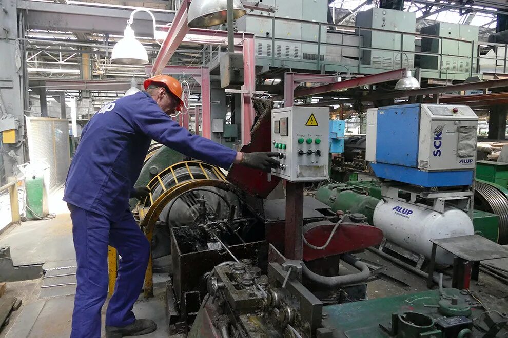 Помощник оператора экструдера. Машинист экструдера что это за профессия. Линия starlinger. Профессия машинист экструдера. Машинист экструдера что это за профессия.