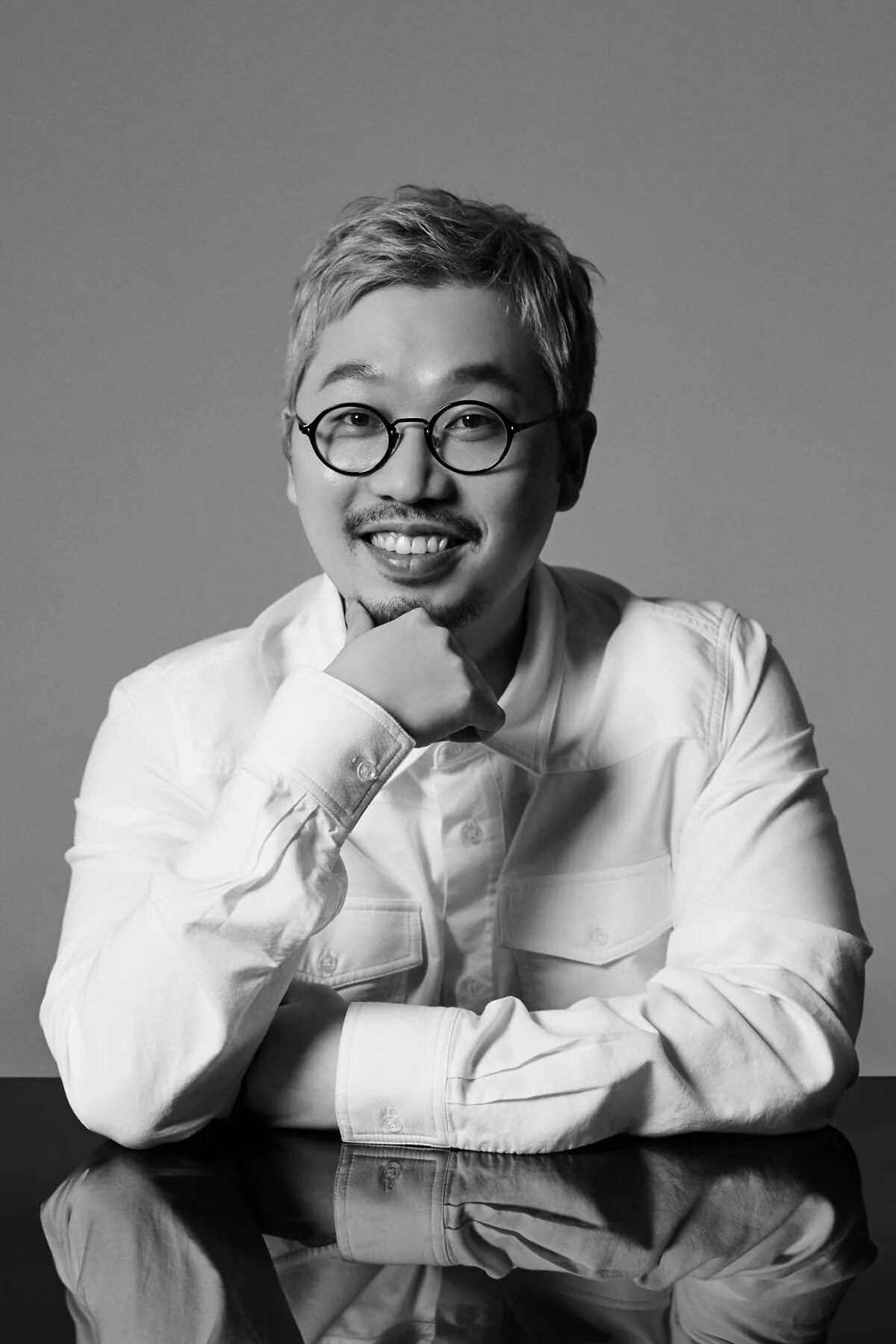 Продюсер бтс. Pdogg bts. продюсер bts. pdogg корейский музыкальный продюсер. продюсер бтс адора.