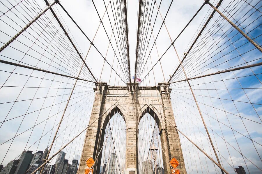 симметричные фото. симметрия. симметрия в кадре. центральная симметрия в архитектуре. симметричная природа.