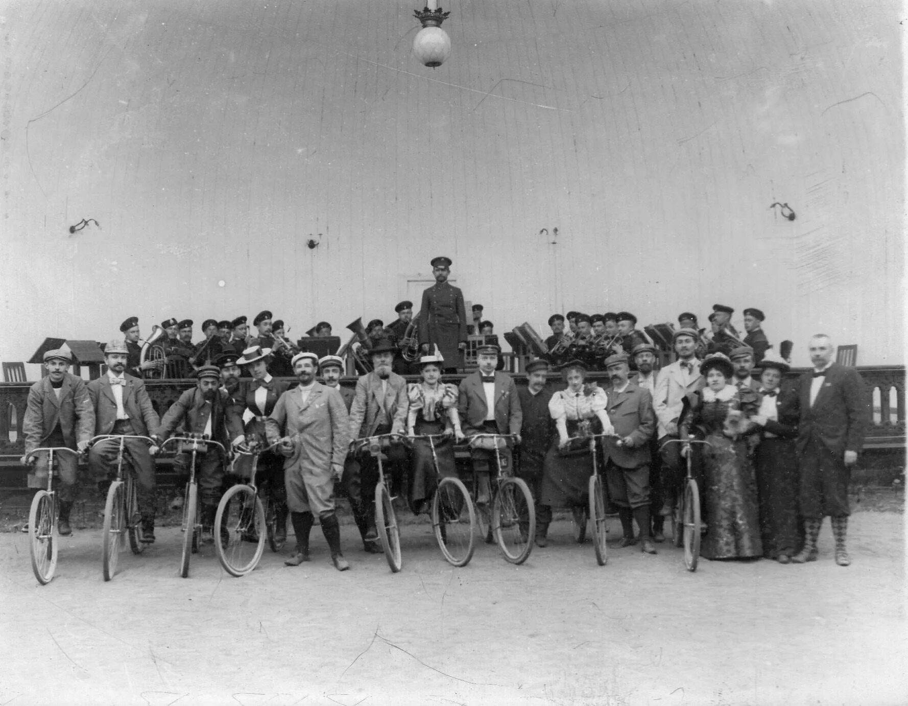 Российское общество велосипедистов-туристов. Русский туринг-клуб 1895г петербург. Российское общество туристов 1895. );. Российское общество туристов 1895.