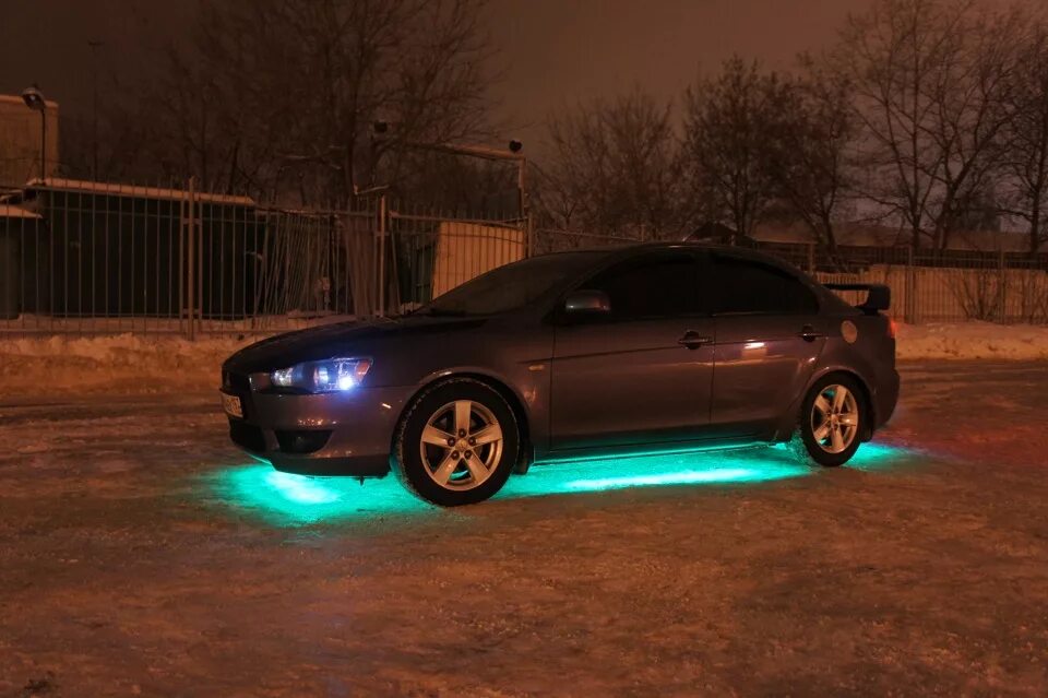 Подсветка днища субару легаси. Подсветка днища марк 2 90. Свет под авто. Подсветка днища шевроле круз. Led подсветка mazda 3 bl.