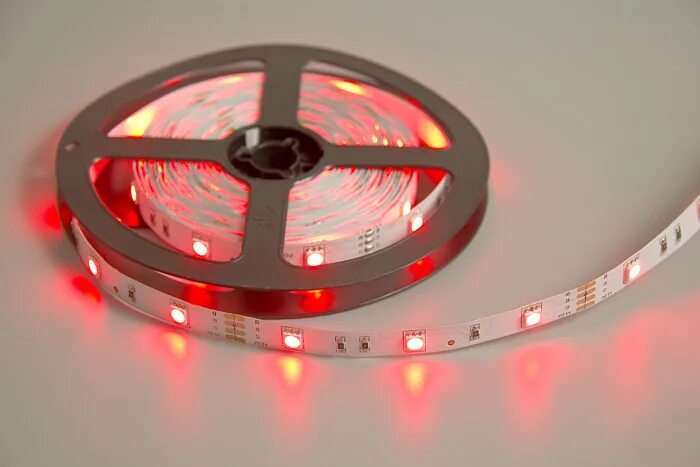 светодиодная лента smd 5050. яркость ленты. яркость ленты. подсветка яркость лента. яркость полосы светодиодной.