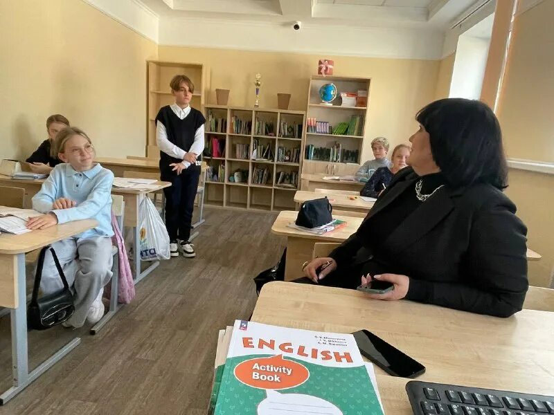 краснолучская школа лнр рф. знаменка тамбовская обл музей натальи гончаровой. картинка школьников аутизма. учителя. елизаветинский лицей балашиха.