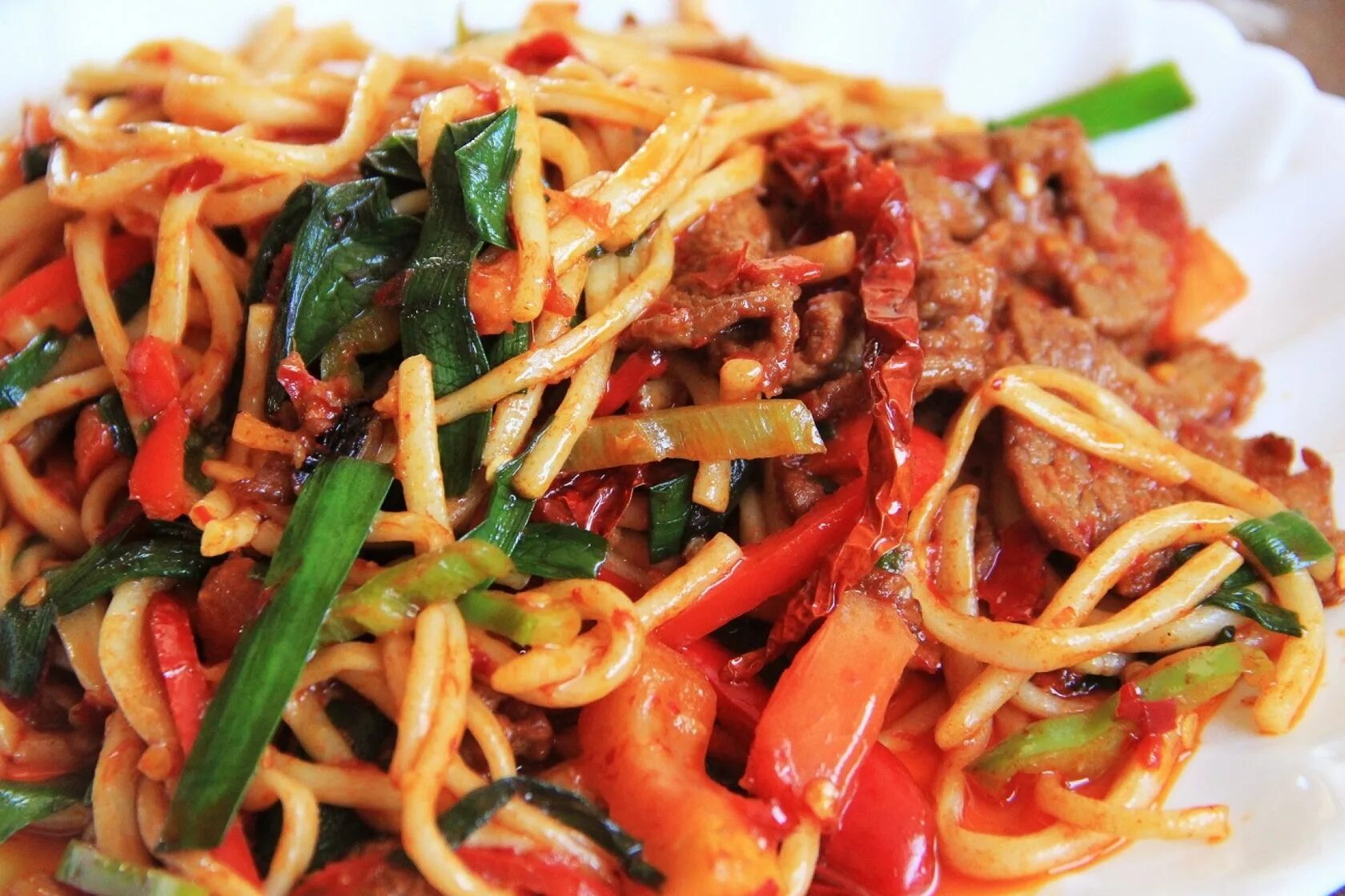 Цомян лагман. Рецепт жареного лагмана. Цомян лагман. Рецепт жареного лагмана. Лагман цомян жареный.