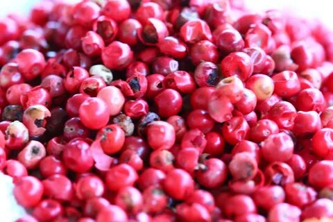 Pink pepper cinnamon