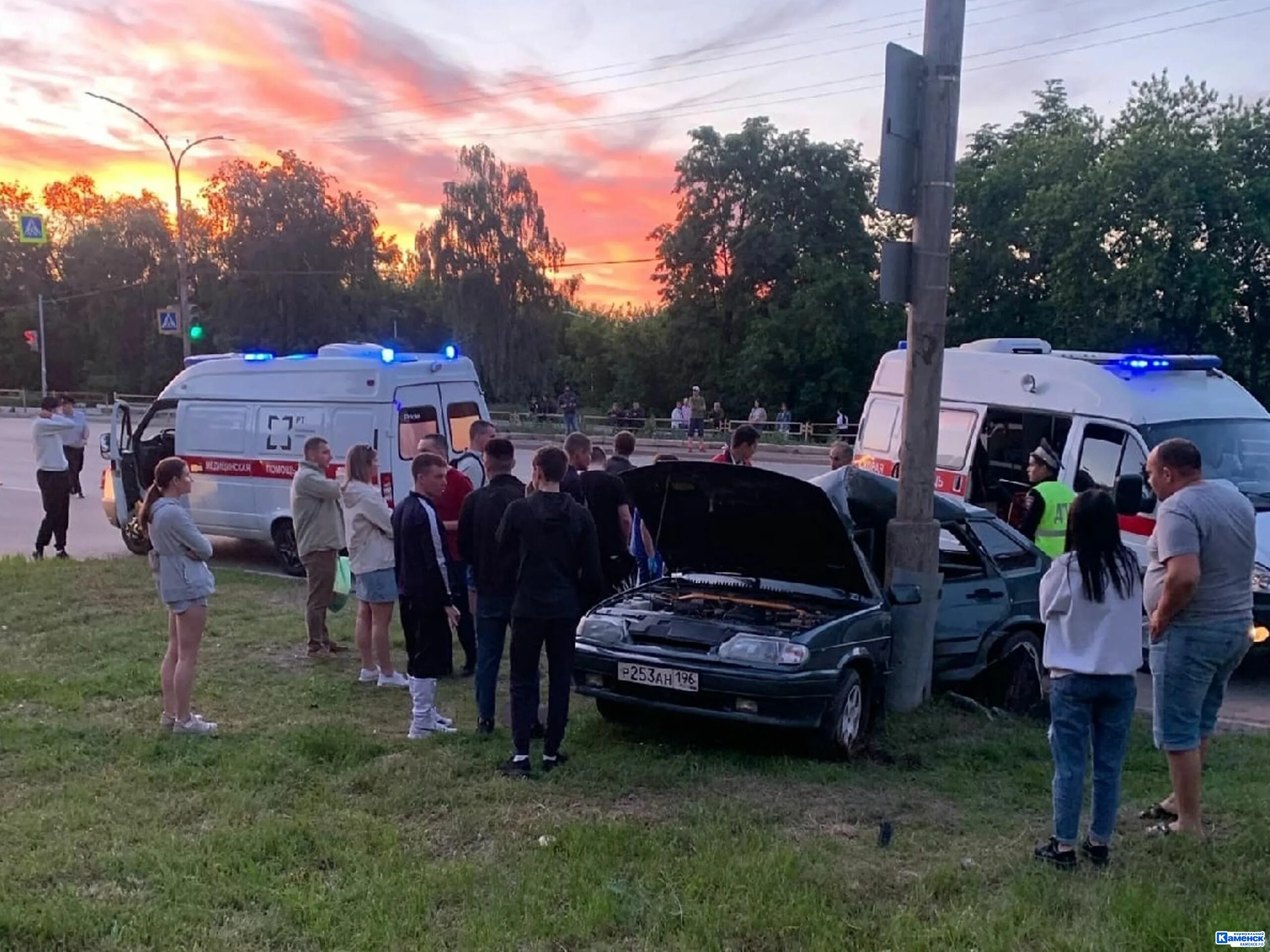 ДТП В Каменске-Уральском 14.06.2022. Авария Каменск-Уральский. Авария в Каменске-Уральском. Новости каменска уральского сегодня последние