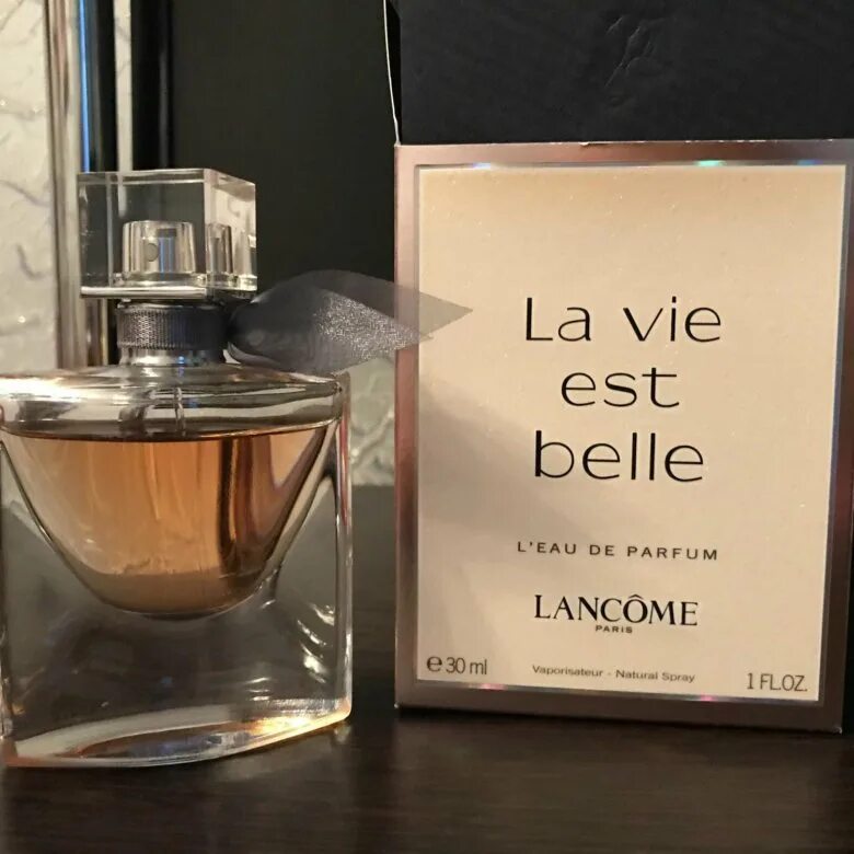 Lancome la vie est belle цены. Ланком ла ви ест Белль 30 мл. Ланком ла ви ЭСТ Бель 65 мл ОАЭ. La vie est Belle духи 30 мл. Lancome la vie est Belle пирамида.