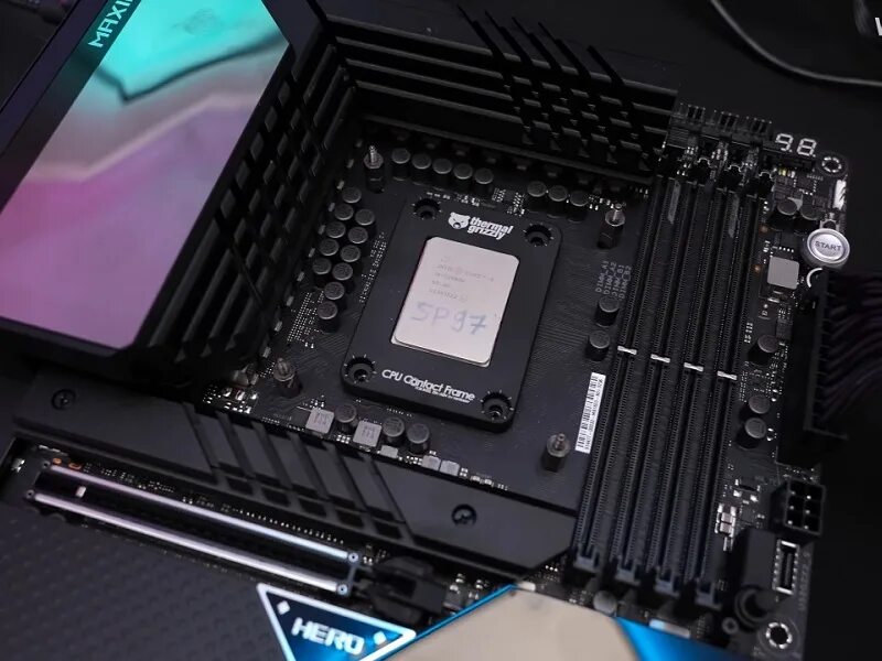 Рамку lga 1700 thermalright. Thermal Grizzly LGA 1700. Thermal Grizzly contact frame. LGA 1700 изгиб процессора. Рамка для процессора LGA 1700.