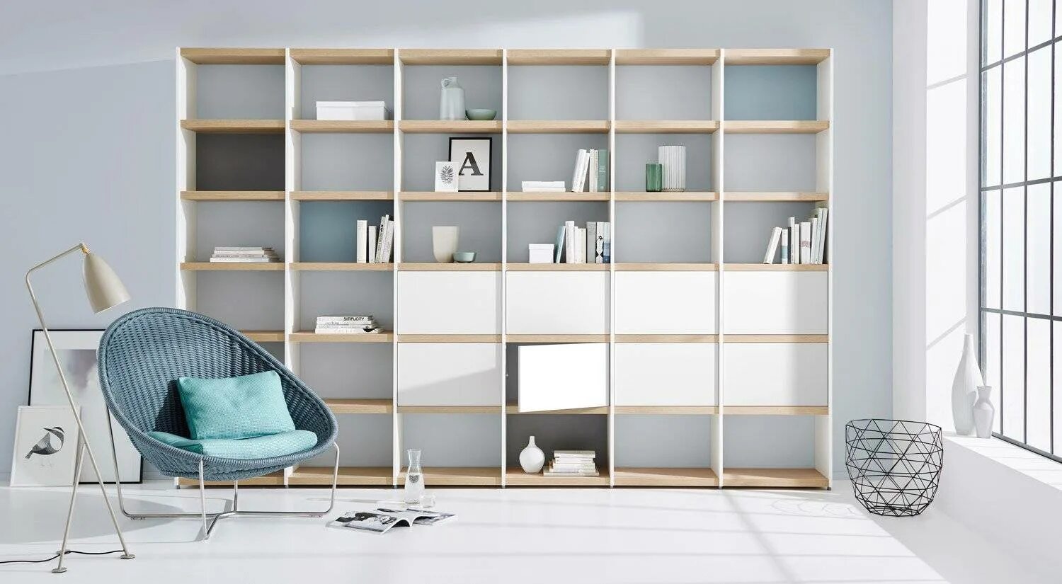 Стеллаж ar Shelving stabil. Стеллаж в интерьере. Стеллаж во всю стену. Стильный стеллаж. Стеллаж купе