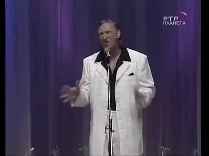 Гальцева руки под пальто