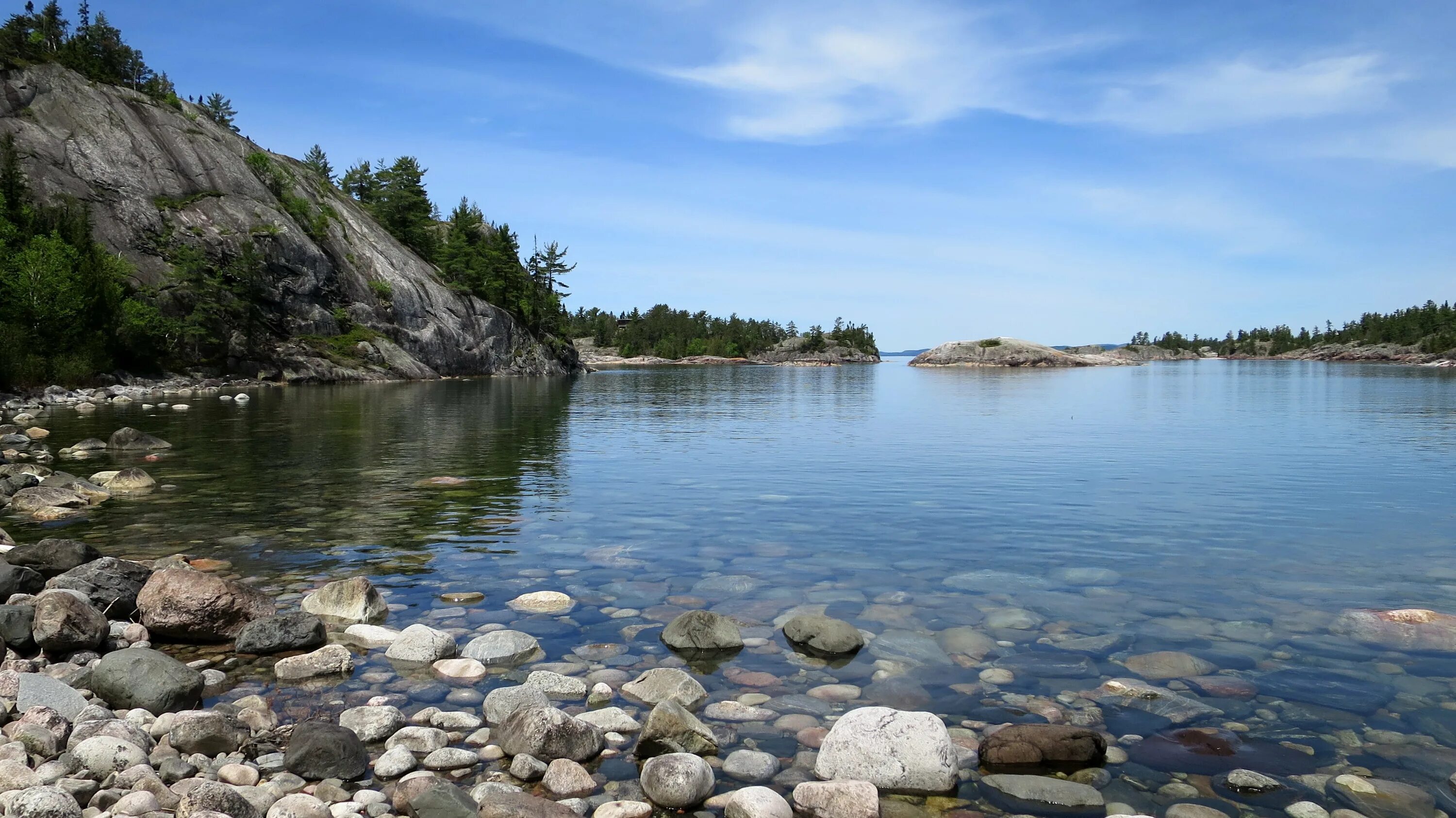 Lake superior huron. Озеро Онтарио. Онтарио Северная Америка. Озеро Онтарио Канада. Озеро Онтарио США.