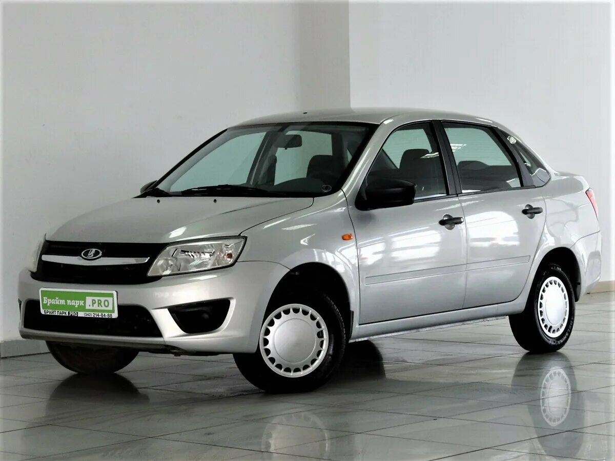 Лада гранта lada granta. Лада гранта хэтчбек 2022. Бюджетная лада гранта. Сколько будет стоить новая гранта. Lada granta седан 2022.