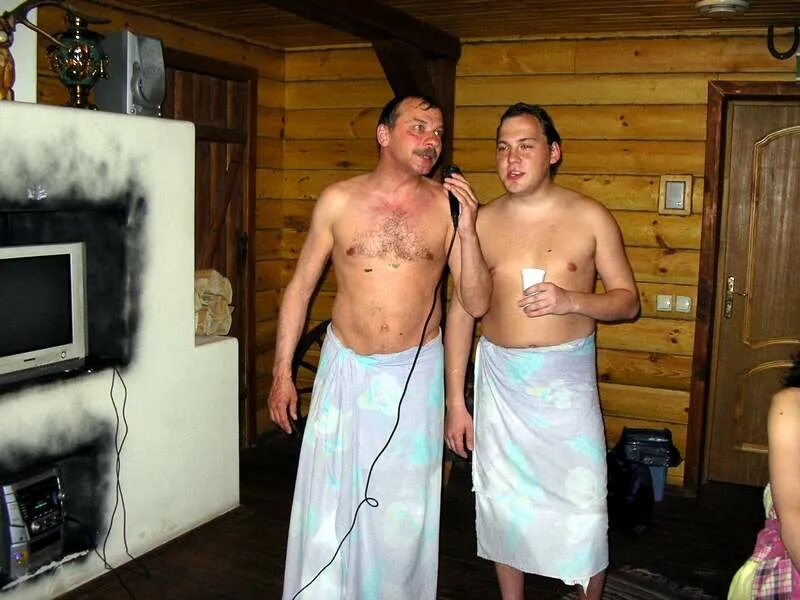 Гости в бане. Гости в бане. Девишник в сауне. Женщина после бани. Вечеринка банный день.