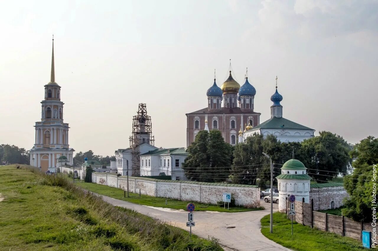 Рязань Кремль. Рязанский Кремль крепость. Кремлевский вал Рязань. Дата основания Рязанского Кремля. Кремлевский вал