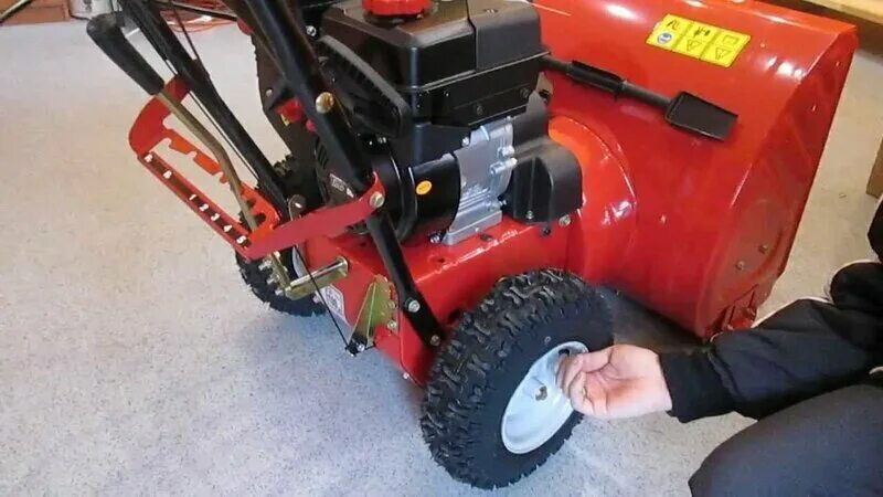 Снегоуборщик HUTER SGC 4000 Алексей Луцкий