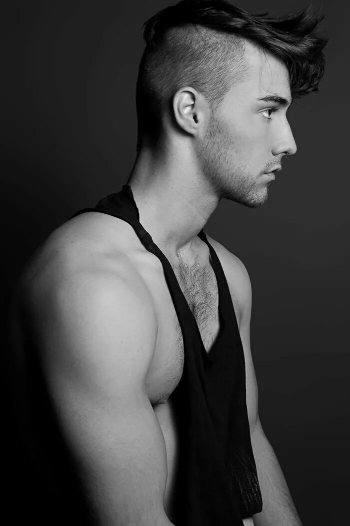 Pin en caballeros peluqueria enrike