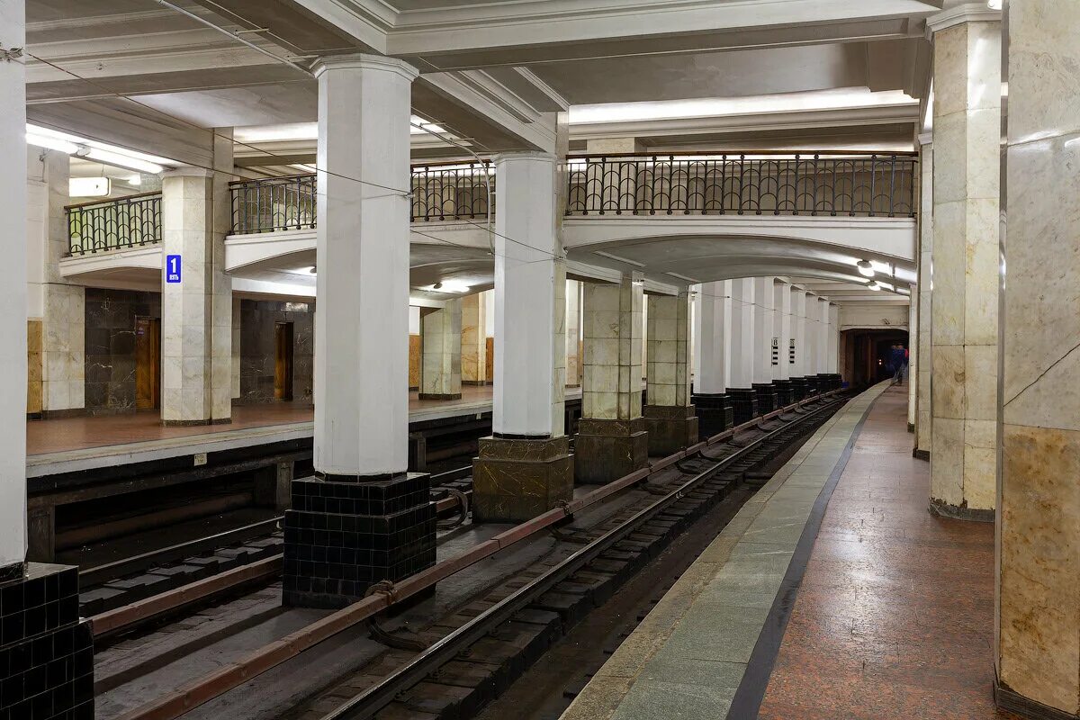 Станция александровский сад вестибюль. Станция метро александровский сад. Александровский сад станция метро москва. Станция метро александровский сад. Станция александровский сад.