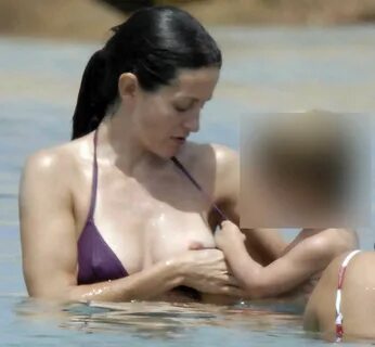 Slideshow courtney cox nip slip.