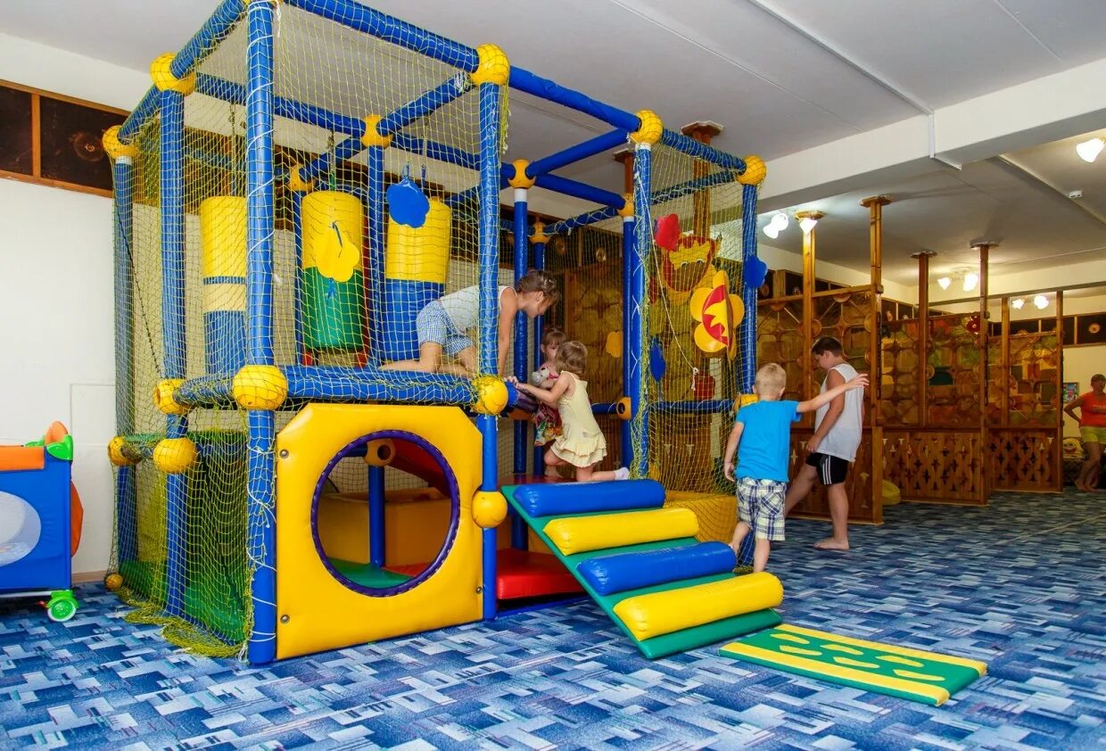 палома грида белек. отели с детскими игровыми. детская комната геленджик игровая. детская игровая комната. детская комната с игровой зоной.