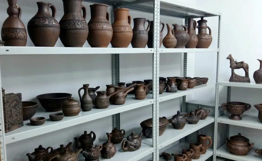 Гончарный круг колокол. Гончарный мир магазин для керамистов. Современная керамика мира. Гончарная мастерская. Гончарный мир магазин для керамистов.