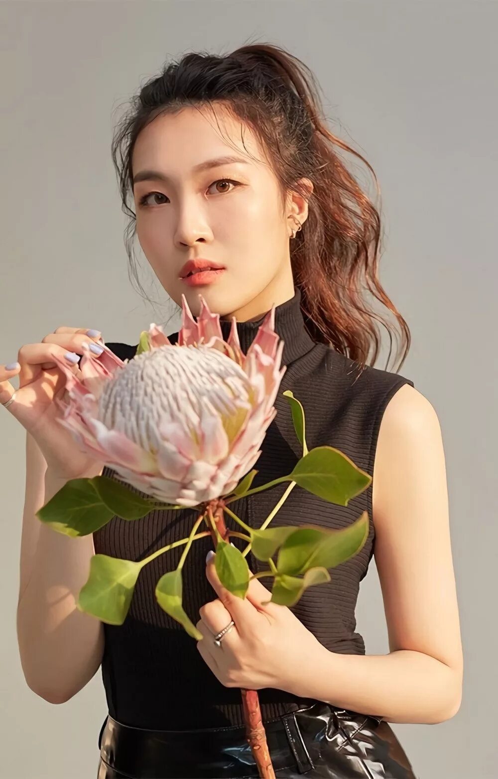 Юн суа. Суа дримкэтчер. Шиён дримкэтчер. Dreamcatcher суа. Moon sua billie.