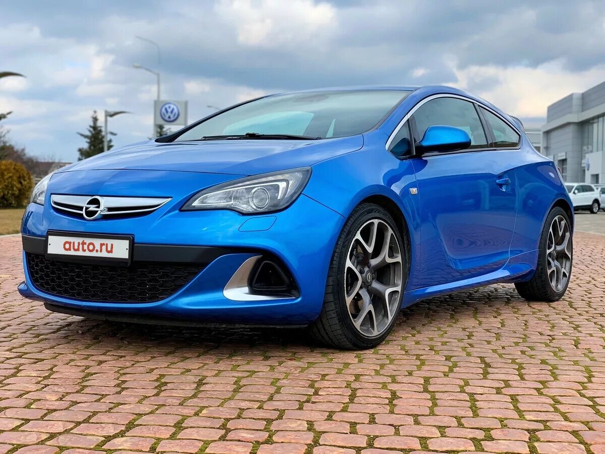 Опель хэтчбек 2012. Opel Astra j OPC. Opel Astra j OPC 2012. Opel Astra GTC синяя. Опель Astra OPC.